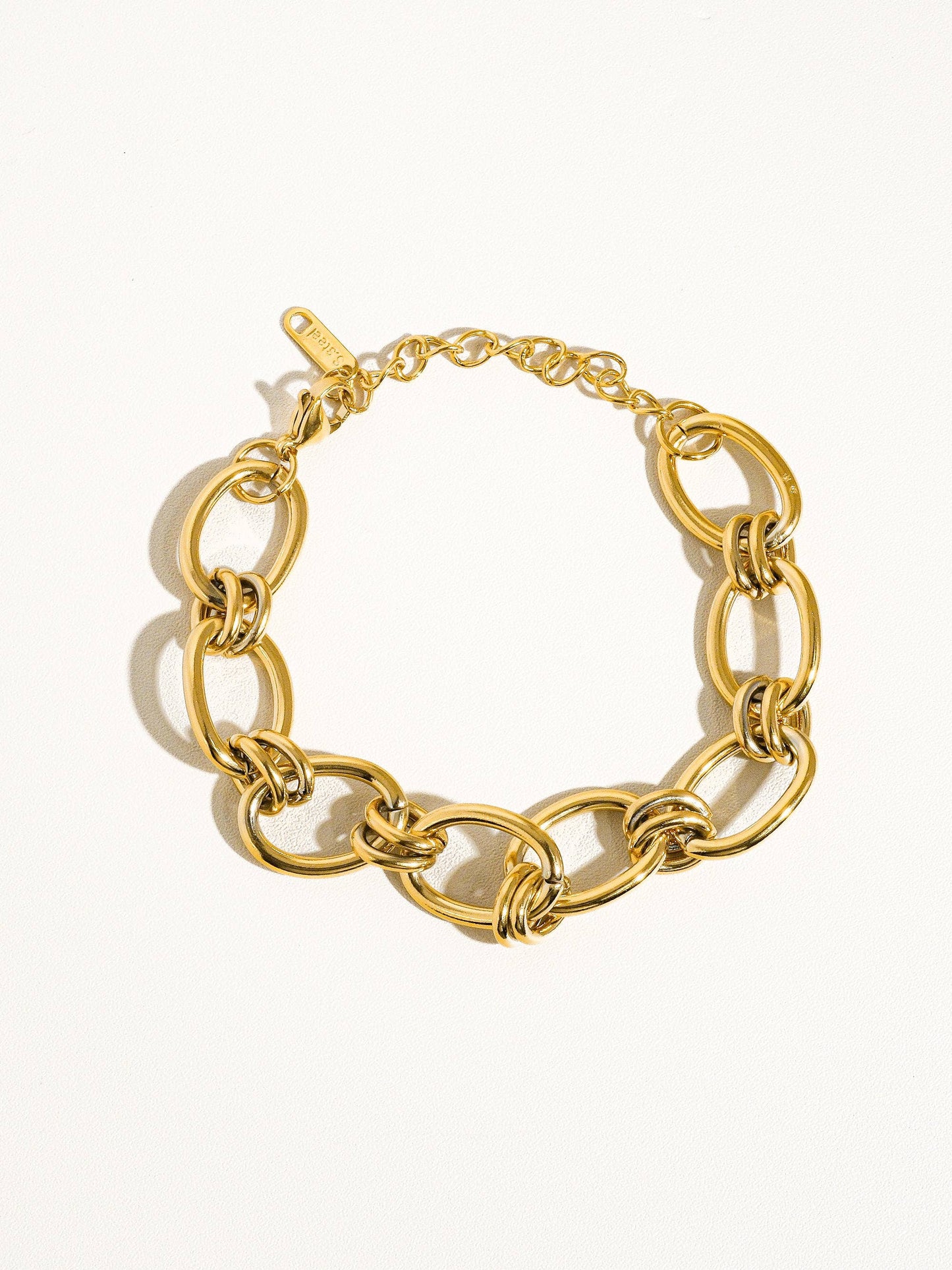 The Statement Chain Bracelet - waterproof