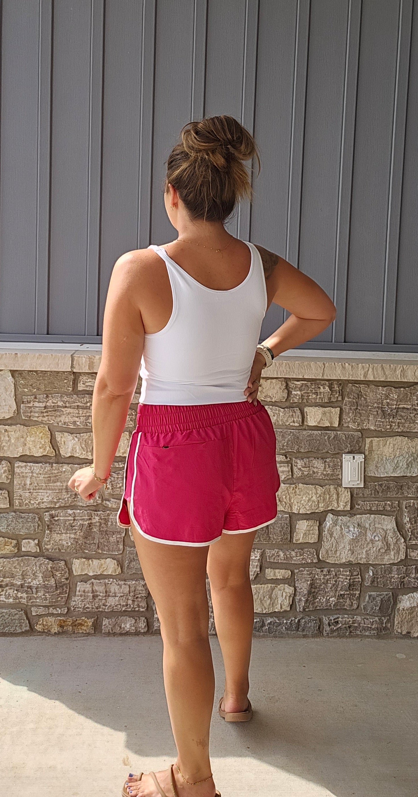Weekend Wave Shorts - Mono B