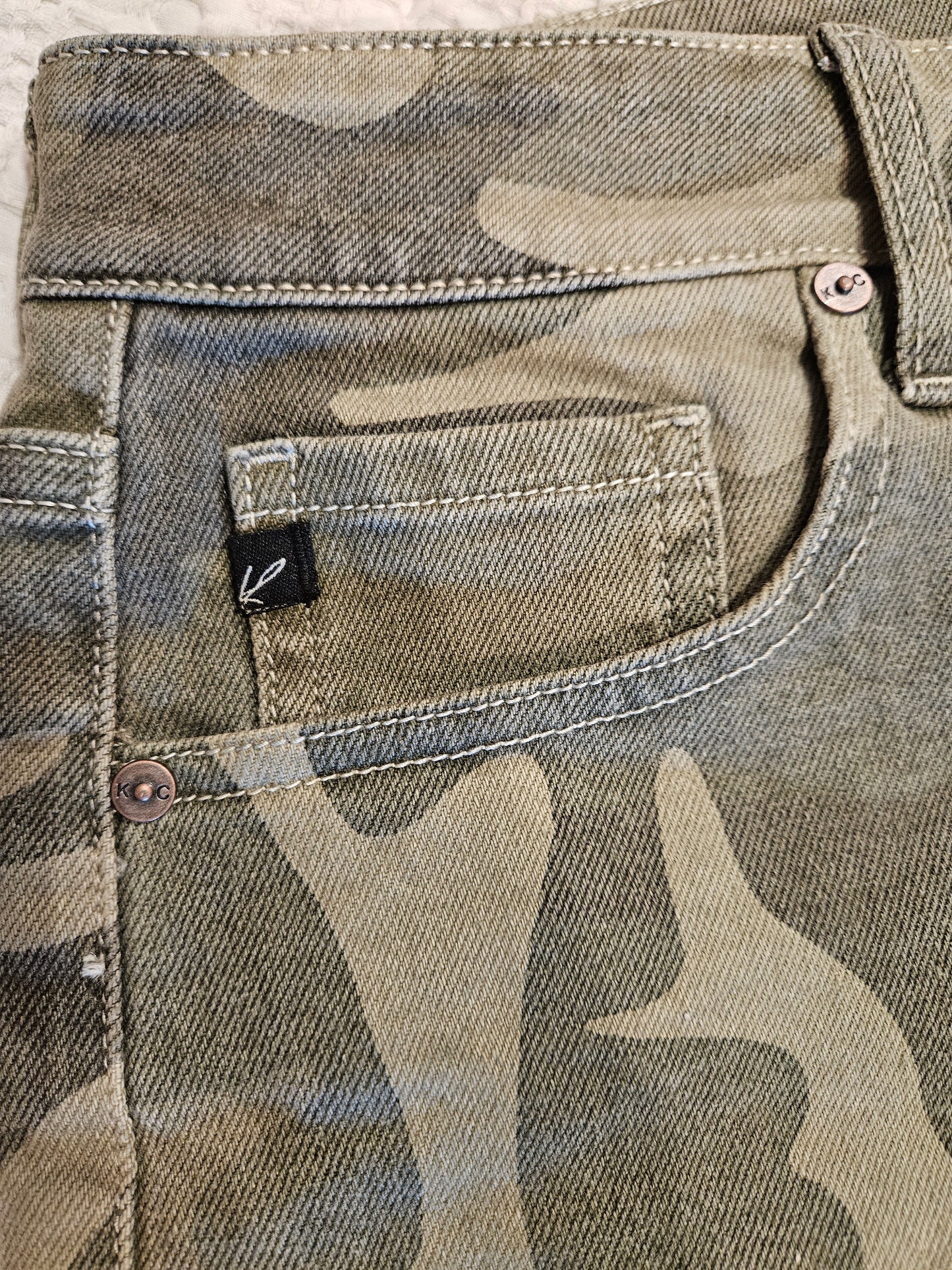 Wild Side Camo Shorts (KanCan)