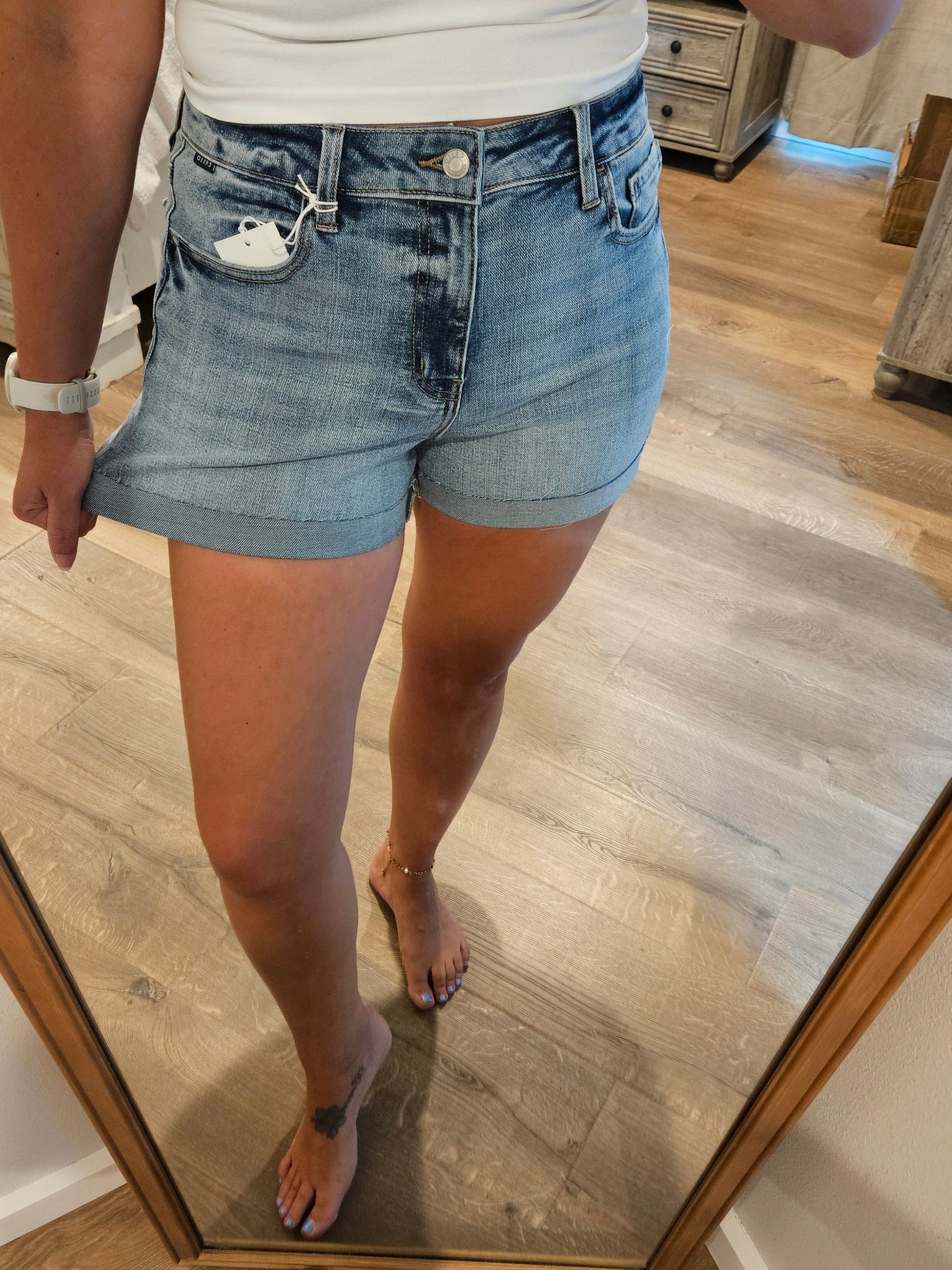 American Honey Shorts