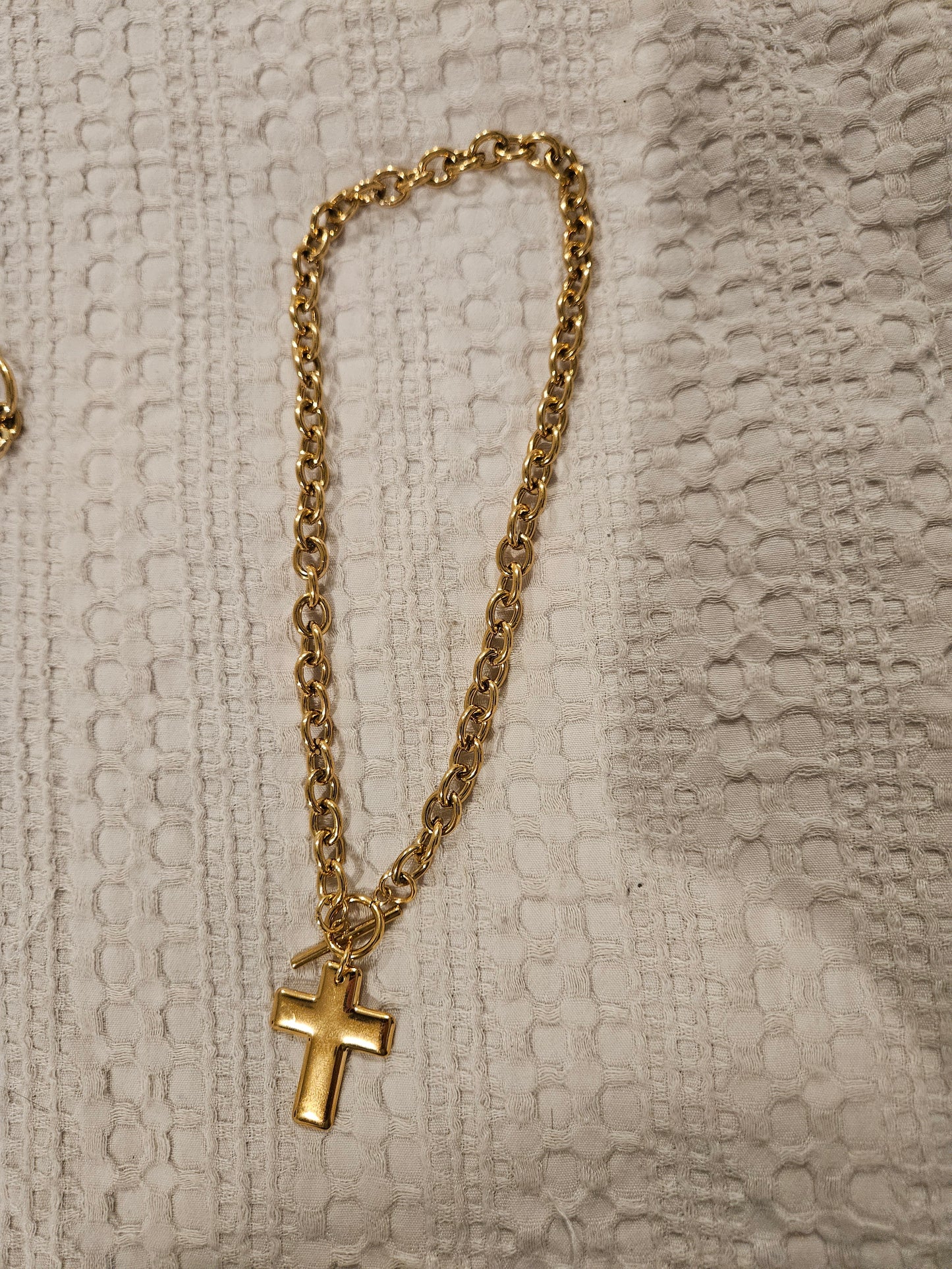 Cross Pendant Necklace - waterproof