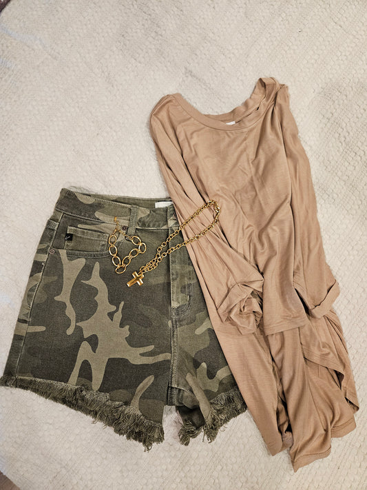 Wild Side Camo Shorts (KanCan)