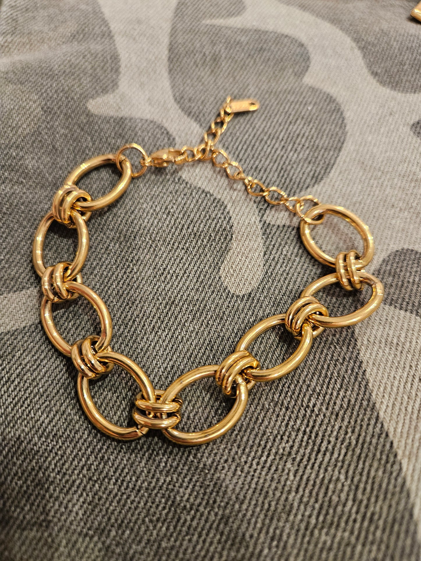 The Statement Chain Bracelet - waterproof